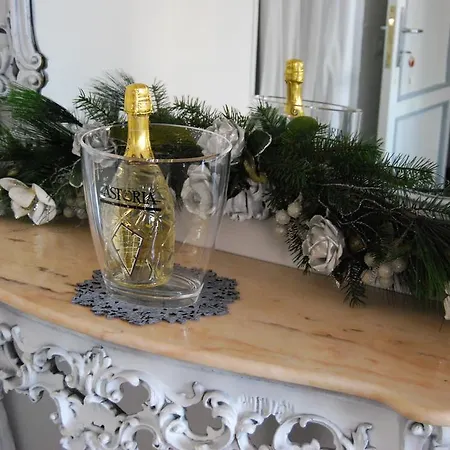 Blanc Maison Tevere Roma